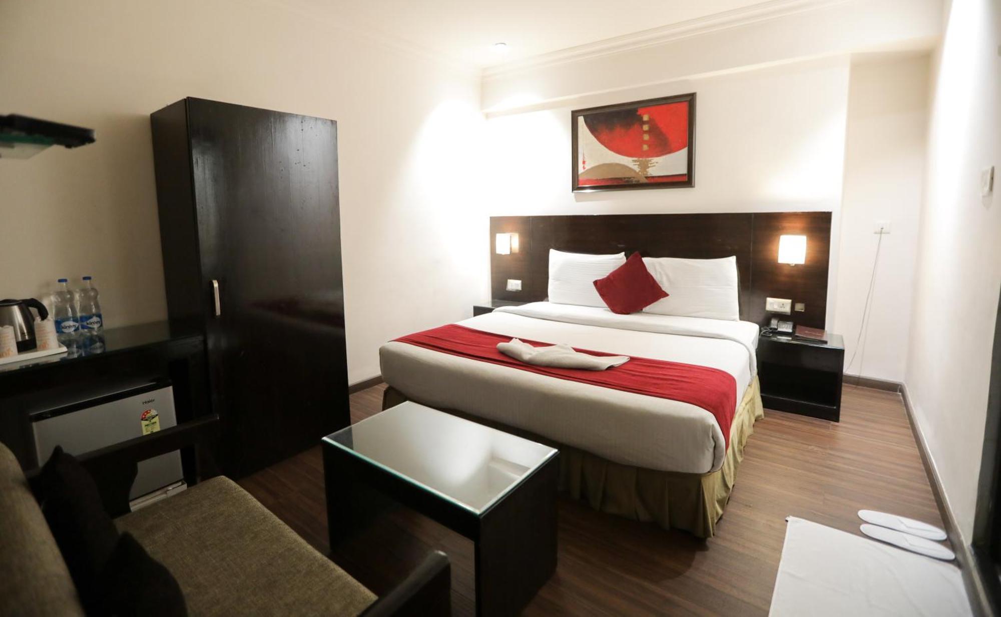 Anr Hotels ลัคเนา ภายนอก รูปภาพ