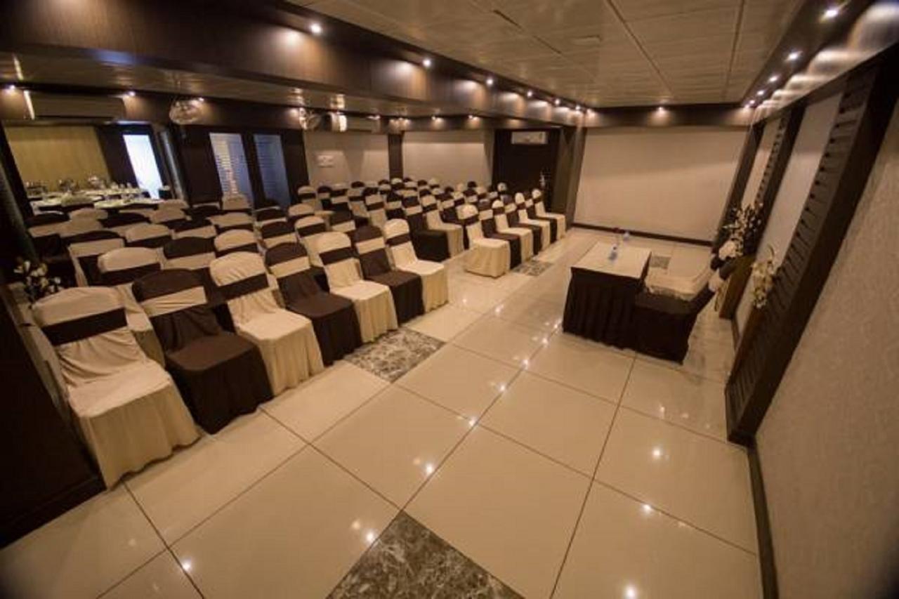 Anr Hotels ลัคเนา ภายนอก รูปภาพ